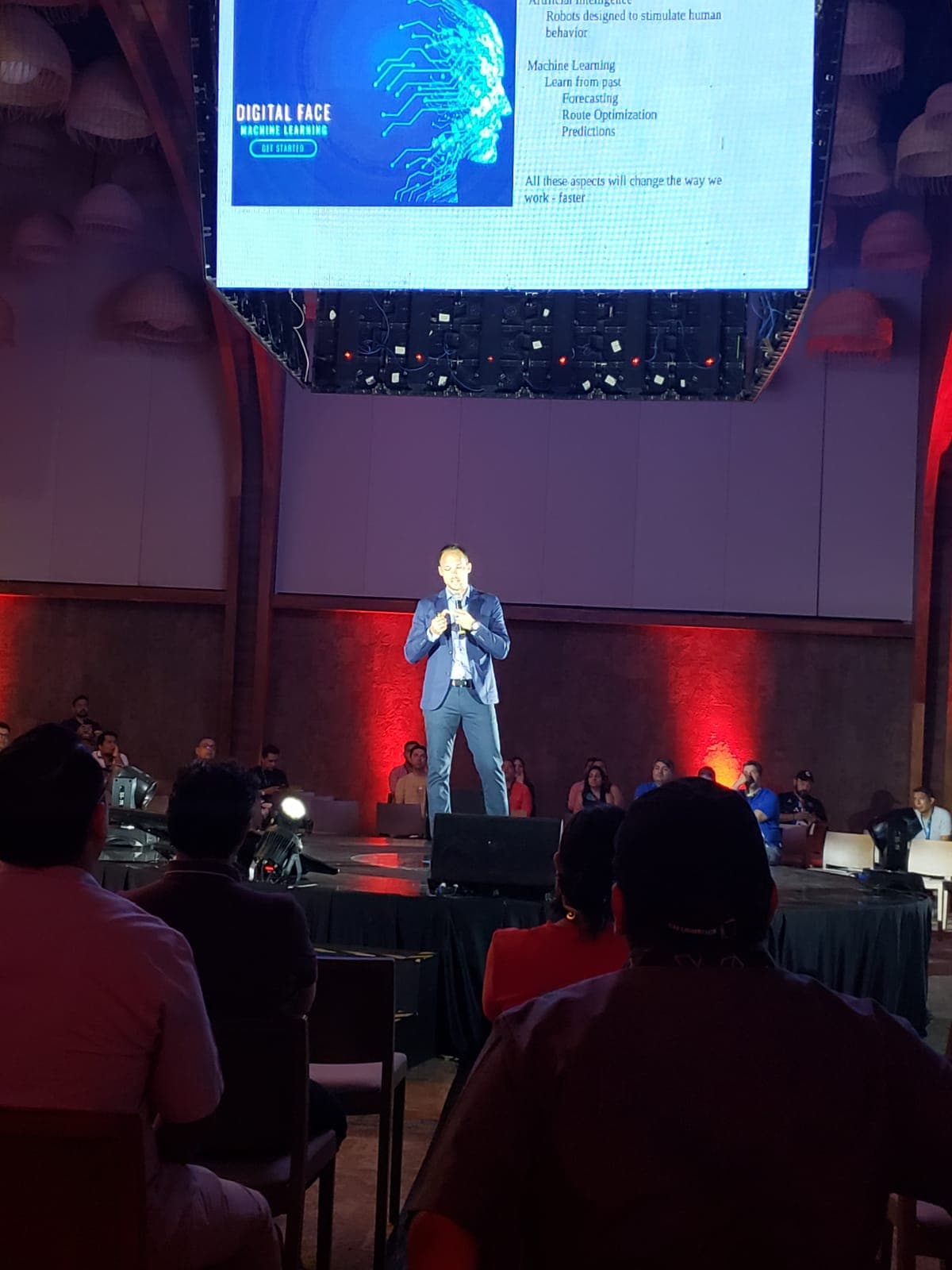 Speaker / Moderator / Host
